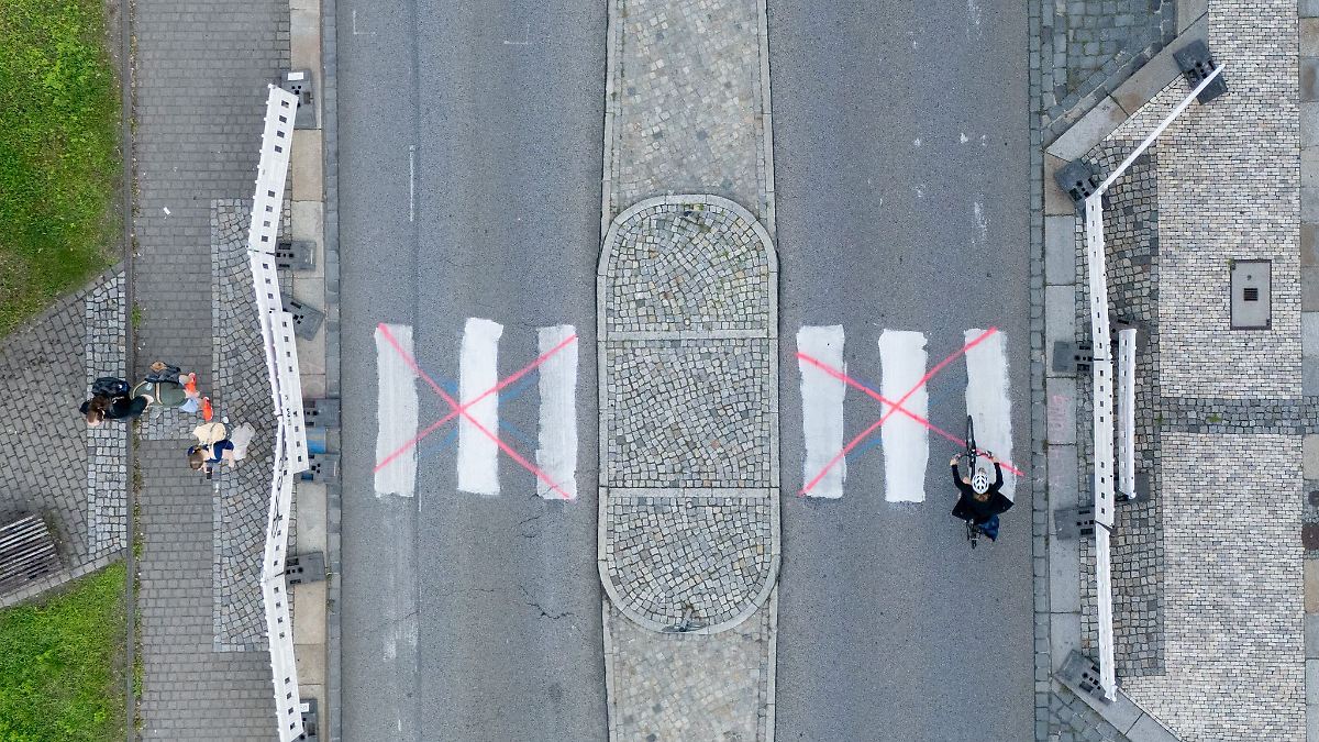 Posse um selbstgemalten Zebrastreifen in Dresden