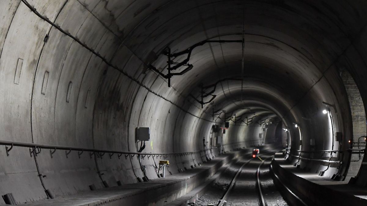 Bahn-Tunnel Richtung Offenbach wird wieder freigegeben