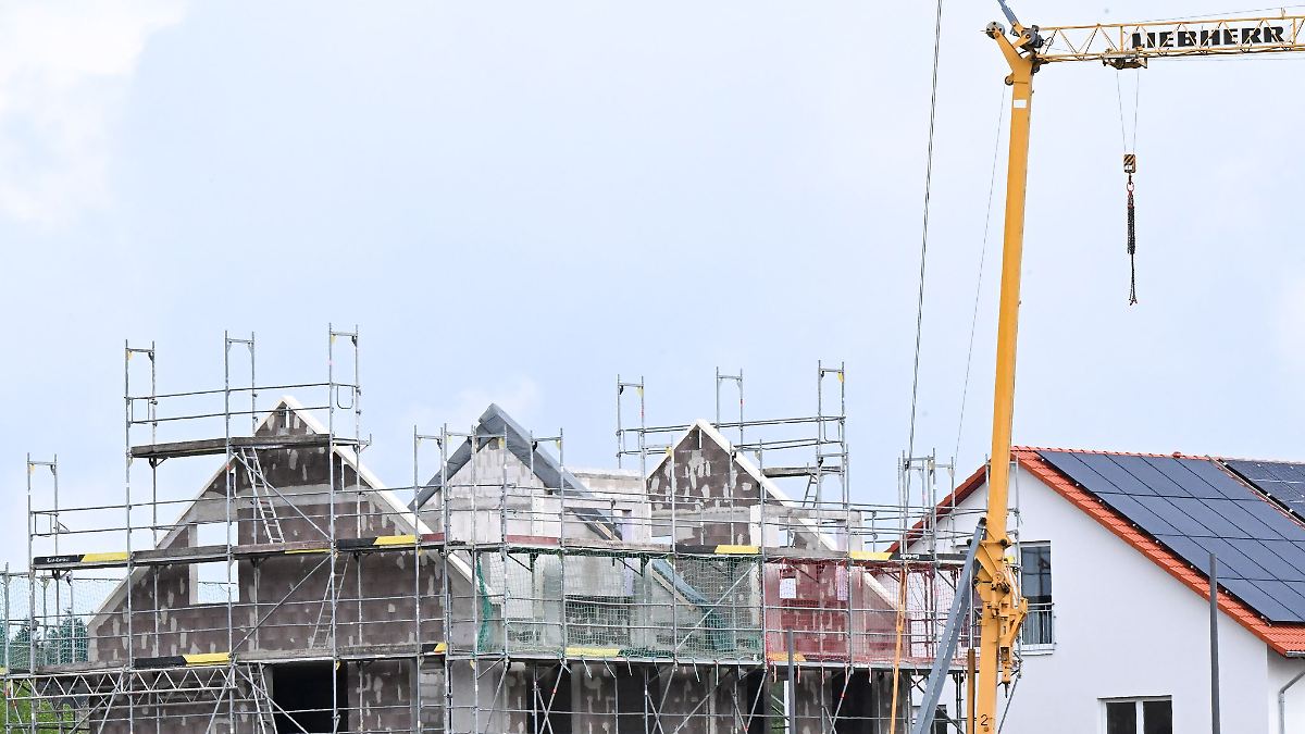 Linke: Mehr sozialer Wohnungsbau statt Eigenheim-Kredite