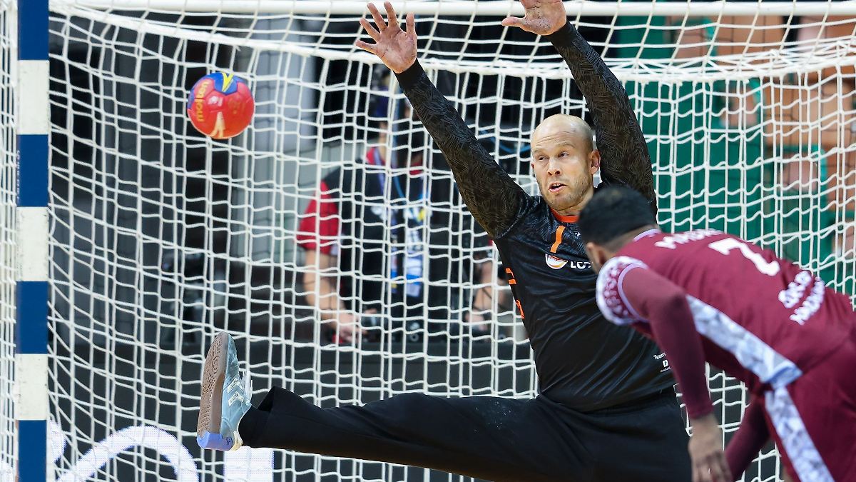 Wetzlars Torwart Ravensbergen mit Kreuzbandriss