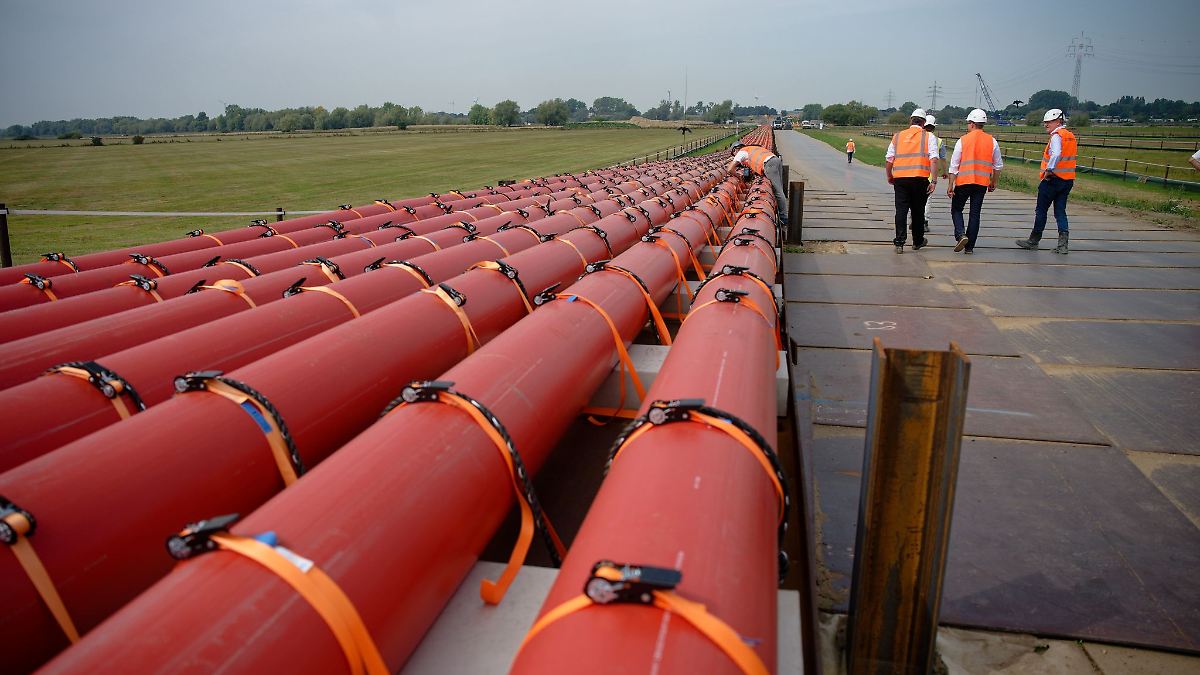 Stromleitung A-Nord soll Rhein queren: Spezialrohre verlegt