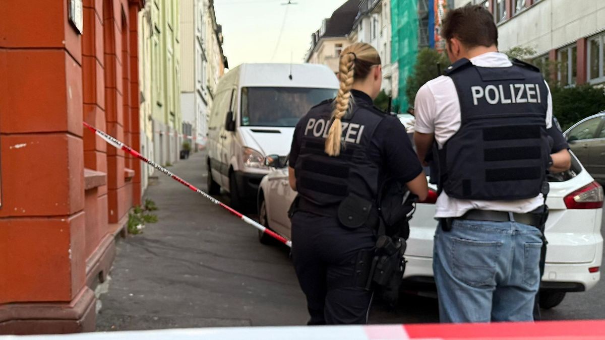 Messerangriff in Wuppertal - drei Menschen verletzt