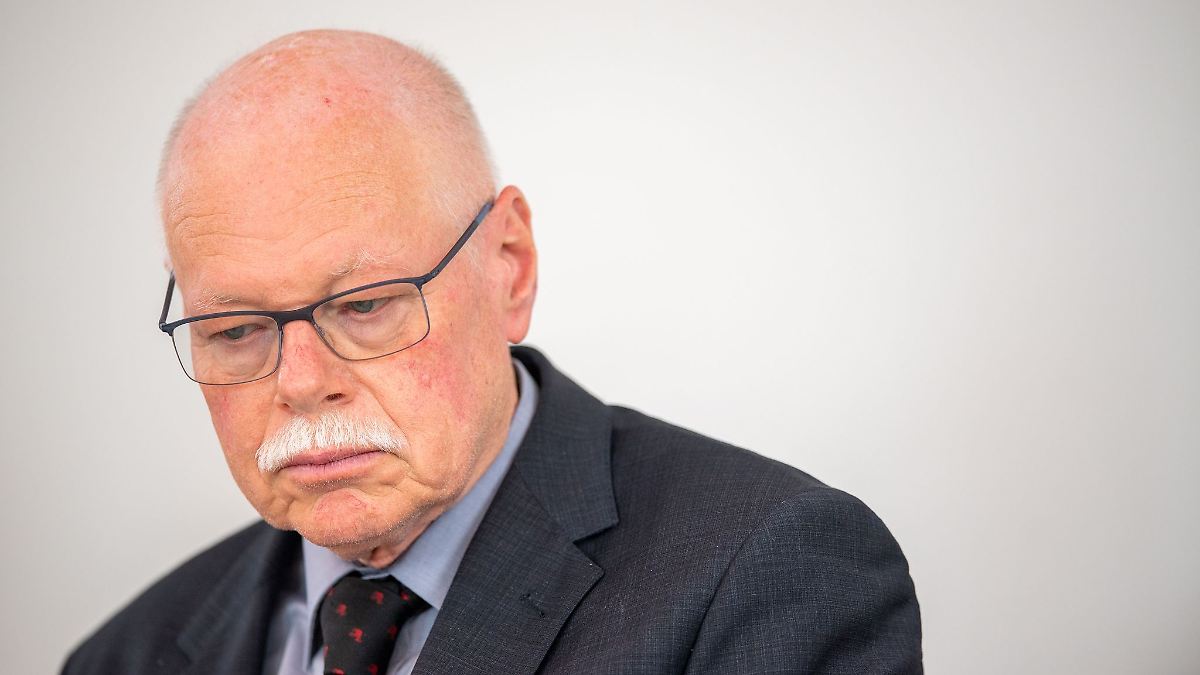 Bremens Innensenator Ulrich Mäurer hört Ende des Jahres auf
