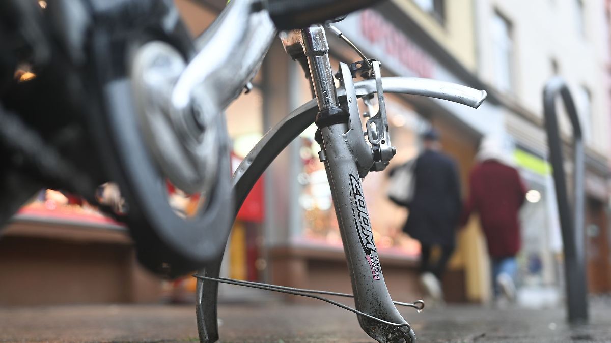 Verrostet, verbogen, vergessen – warum Schrotträder stören