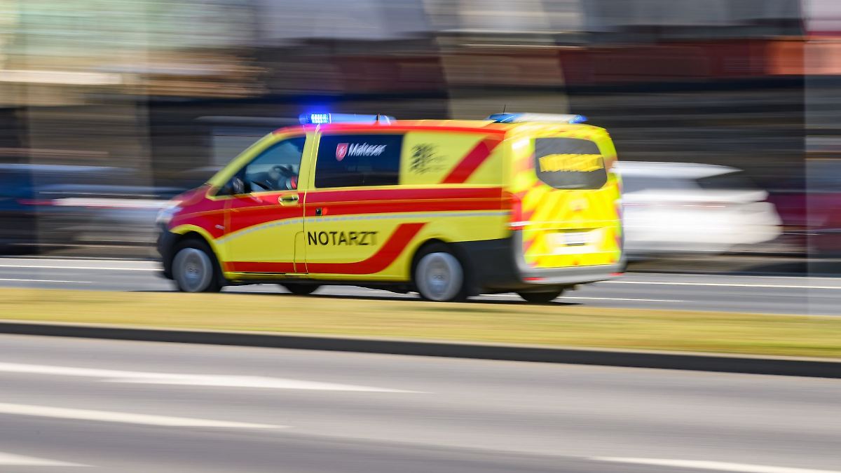 Acht Verletzte bei Auffahrunfall auf A13