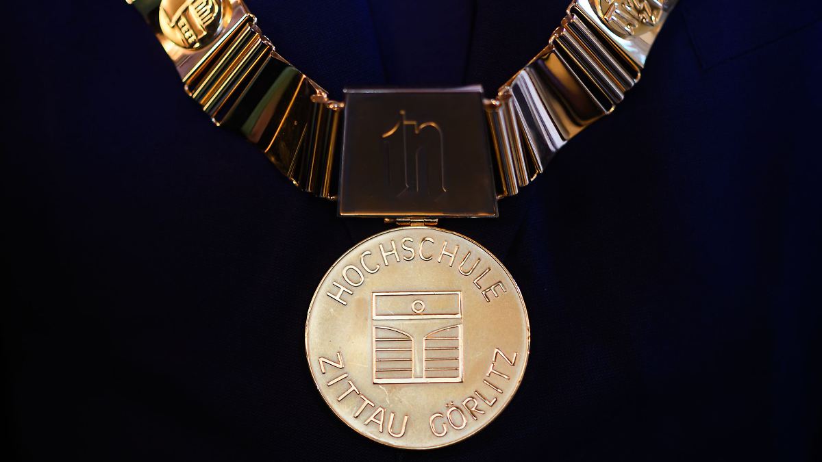 Mehr Personal an Sachsens Hochschulen - wenig Professorinnen