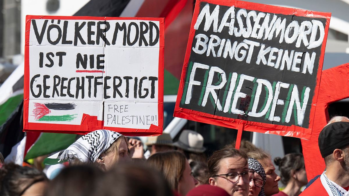 Tausende demonstrieren in Frankfurt gegen Gaza-Krieg