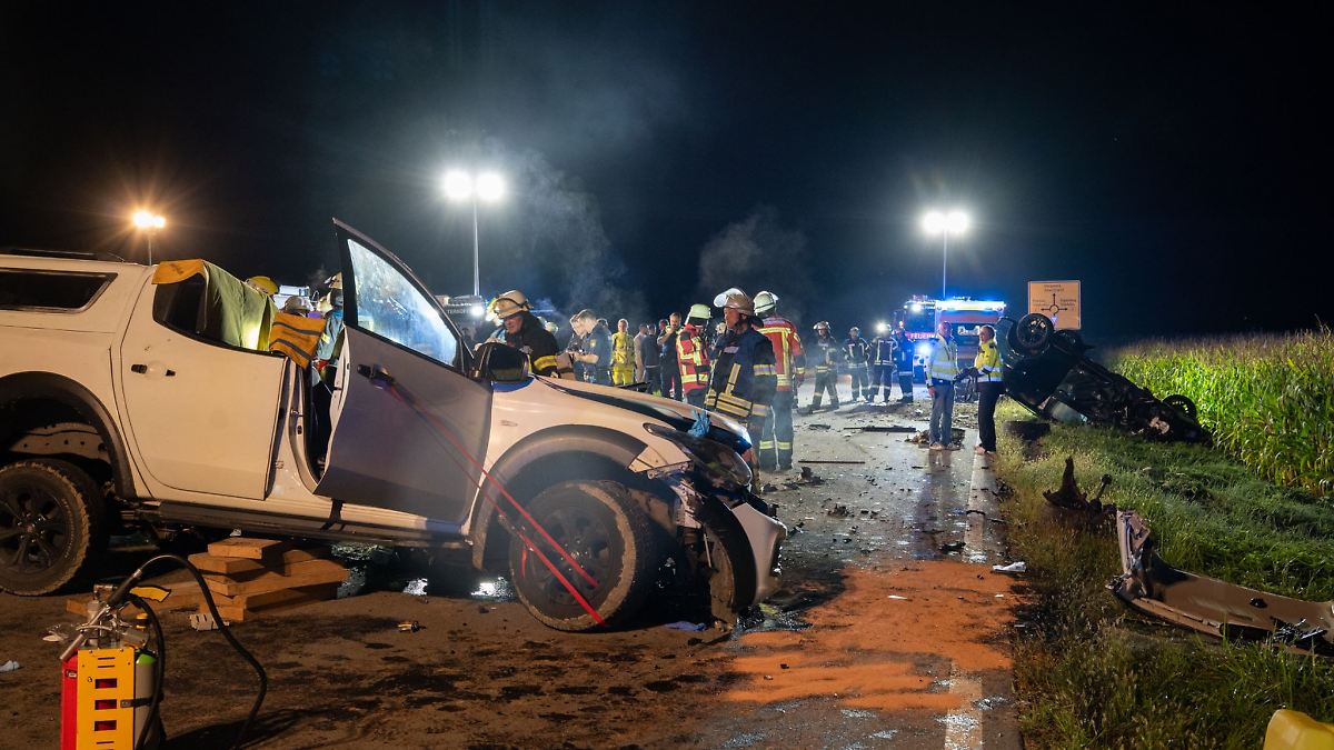 Sechs Verletzte nach Zusammenstoß bei Osterhofen