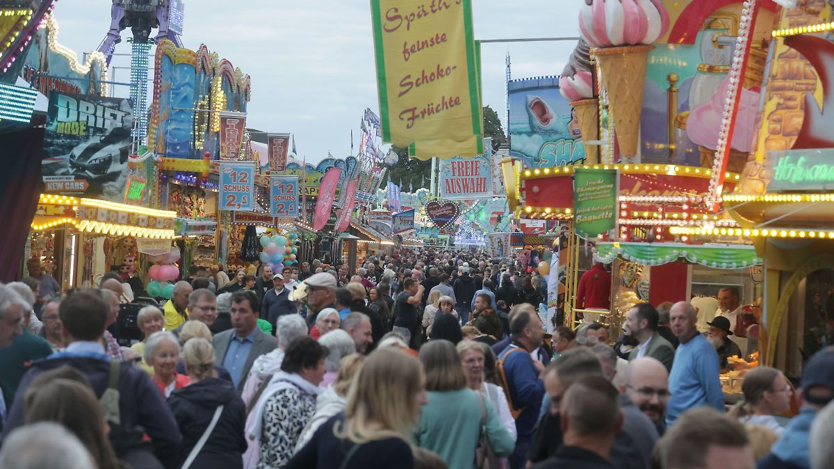 Rudolstadt: Hunderttausende feiern friedliches Vogelschießen