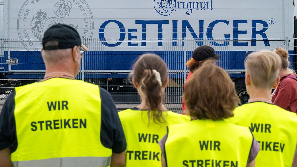 Oettinger-Arbeitskampf: Schlichtungsangebot der Gewerkschaft