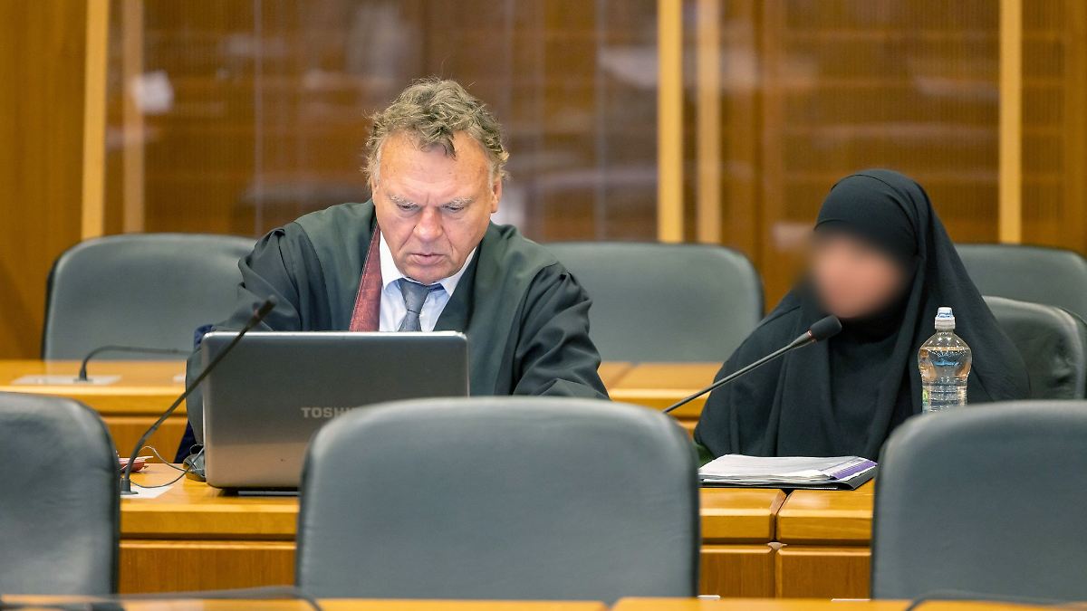 Prozess gegen Frankfurter IS-Rückkehrerin begonnen