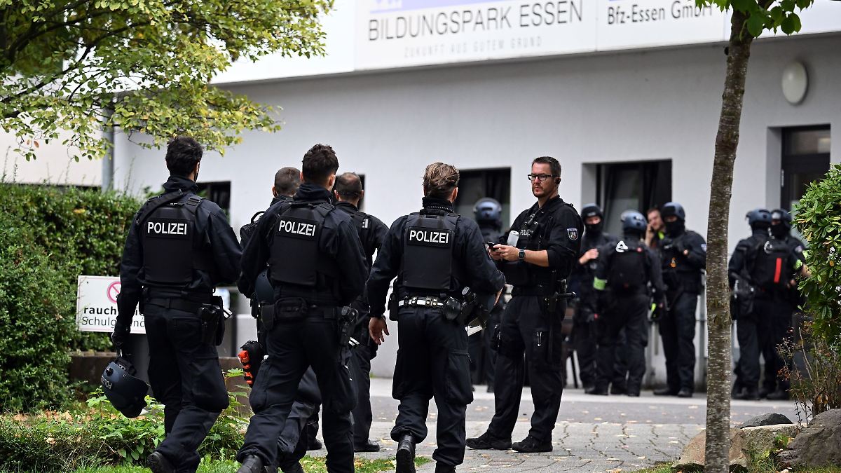 Nach Messer-Attacke an Schule: Montag Unterricht nach Plan