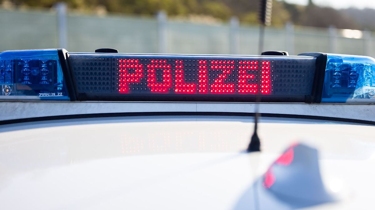 Gegendemonstranten verhindern "Schweigemarsch"