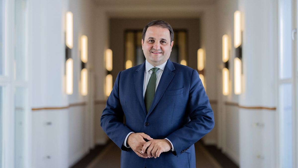 Nathanael Liminski rückt in den Landtag nach