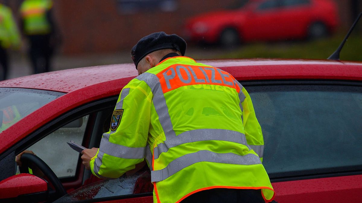 Polizei erwischt mehr als 100 Menschen mit Drogen am Steuer