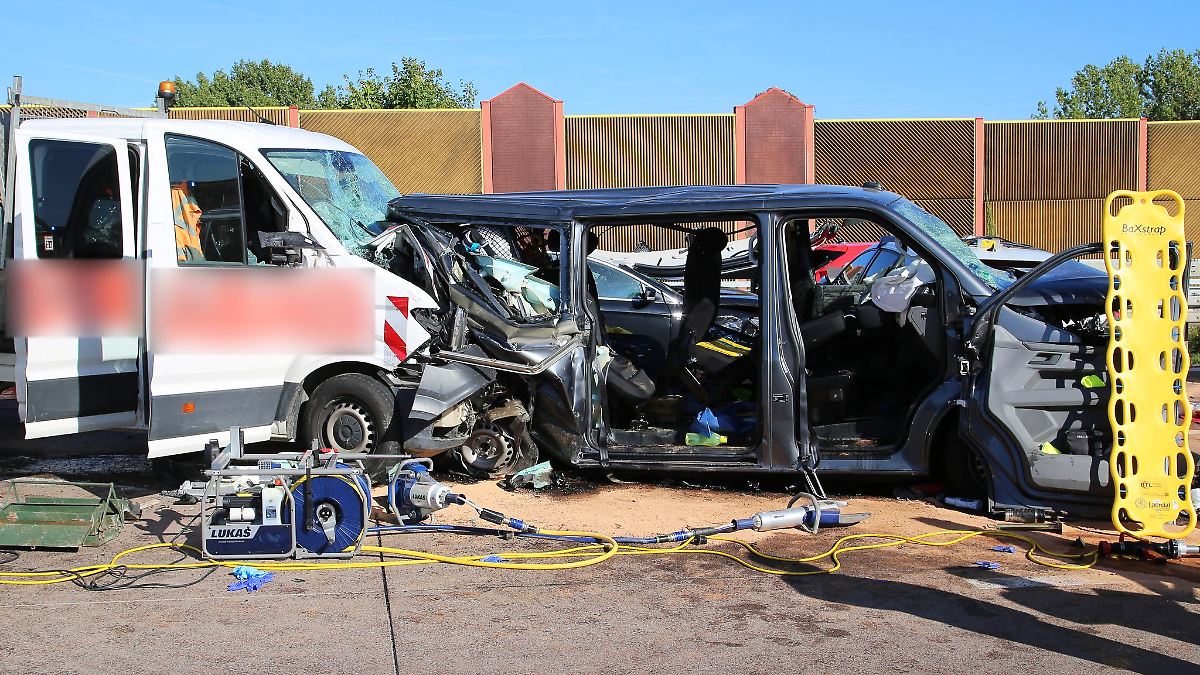Unfall mit mehreren Verletzten auf der A9 bei Leipzig