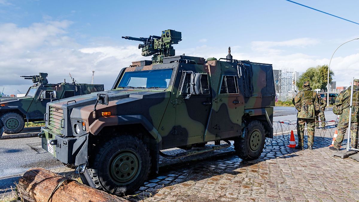 Nächtliche Militärkonvois – "Red Storm Bravo" in Hamburg