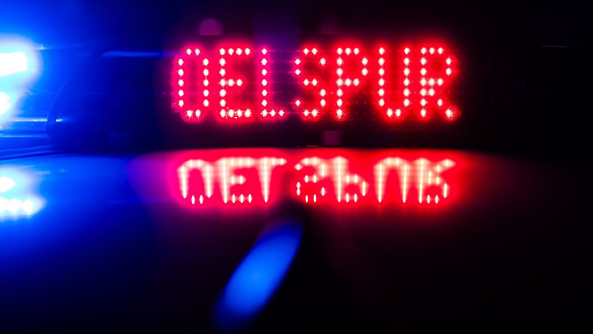 Vollsperrung auf A4 bei Kraftsdorf nach Gefahrgut-Unfall