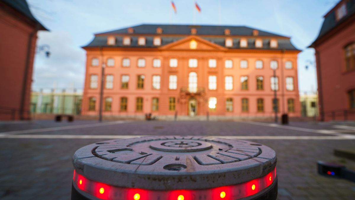 Überprüfung nicht zugestimmt - Landtag zahlt kein Geld mehr