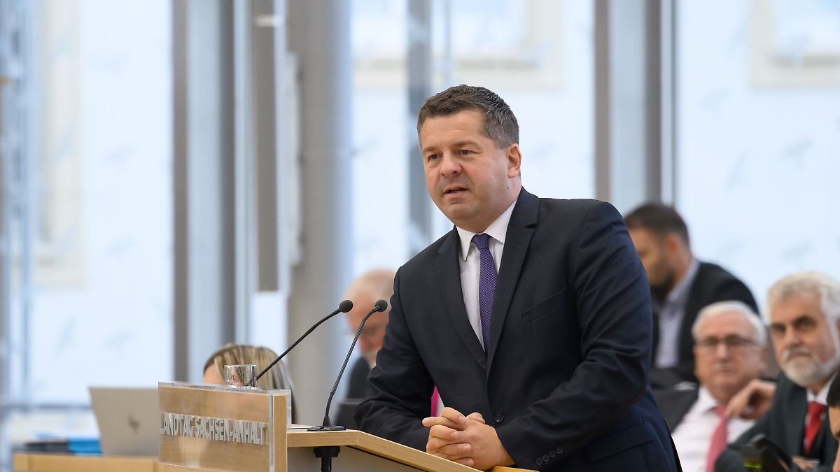 Bericht: Schulze will mit Garantie für Jobs punkten