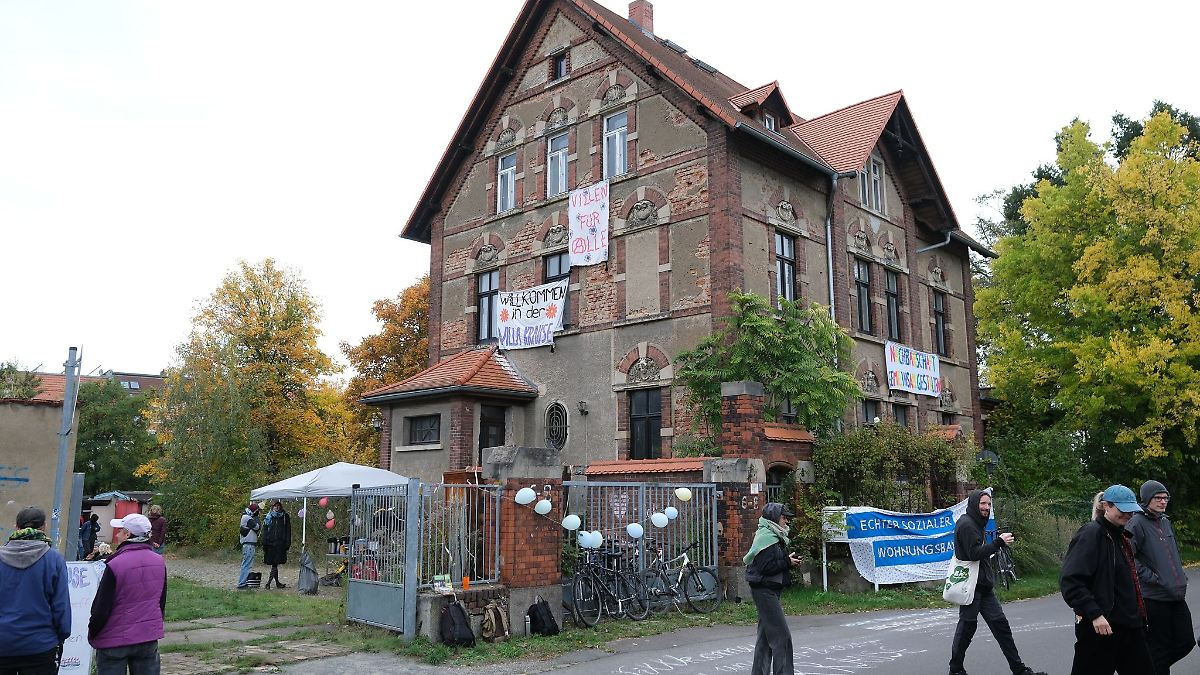 Aktivisten besetzen erneut Haus in Leipzig