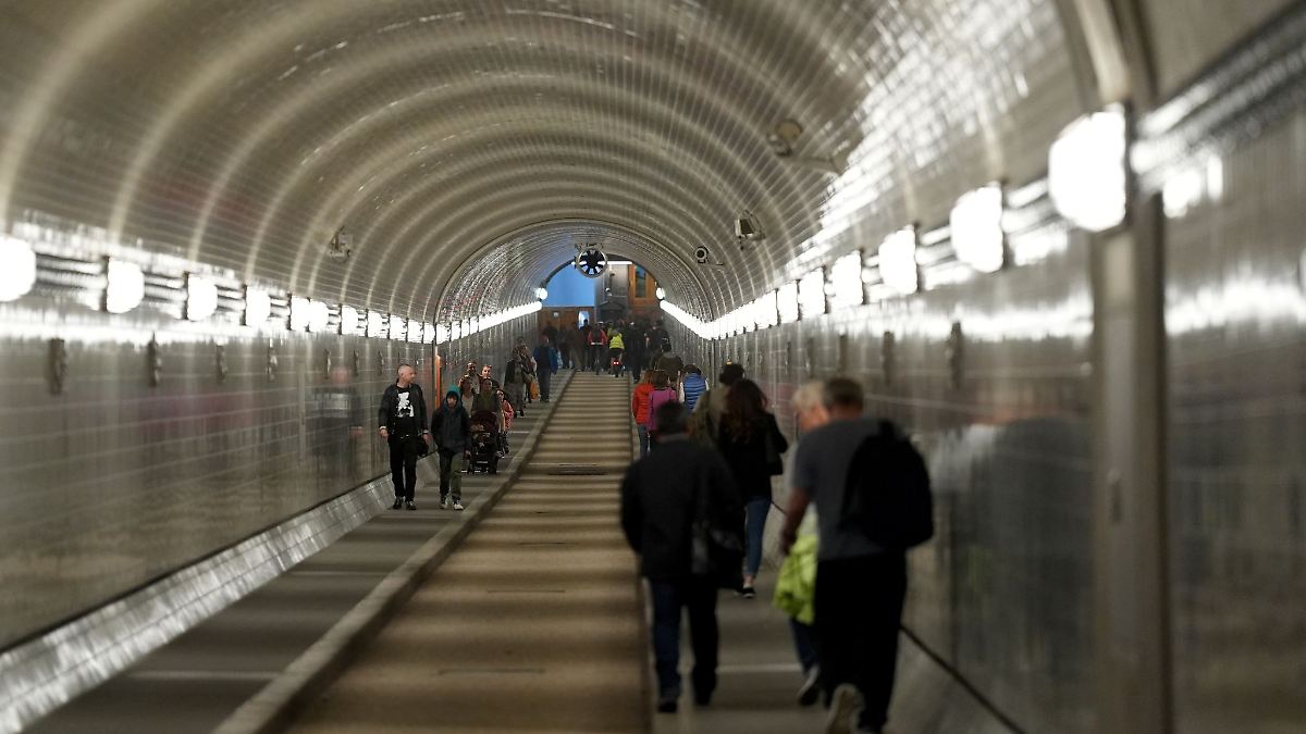 Radfahrer aufgepasst: Elbtunnel mehrere Tage gesperrt