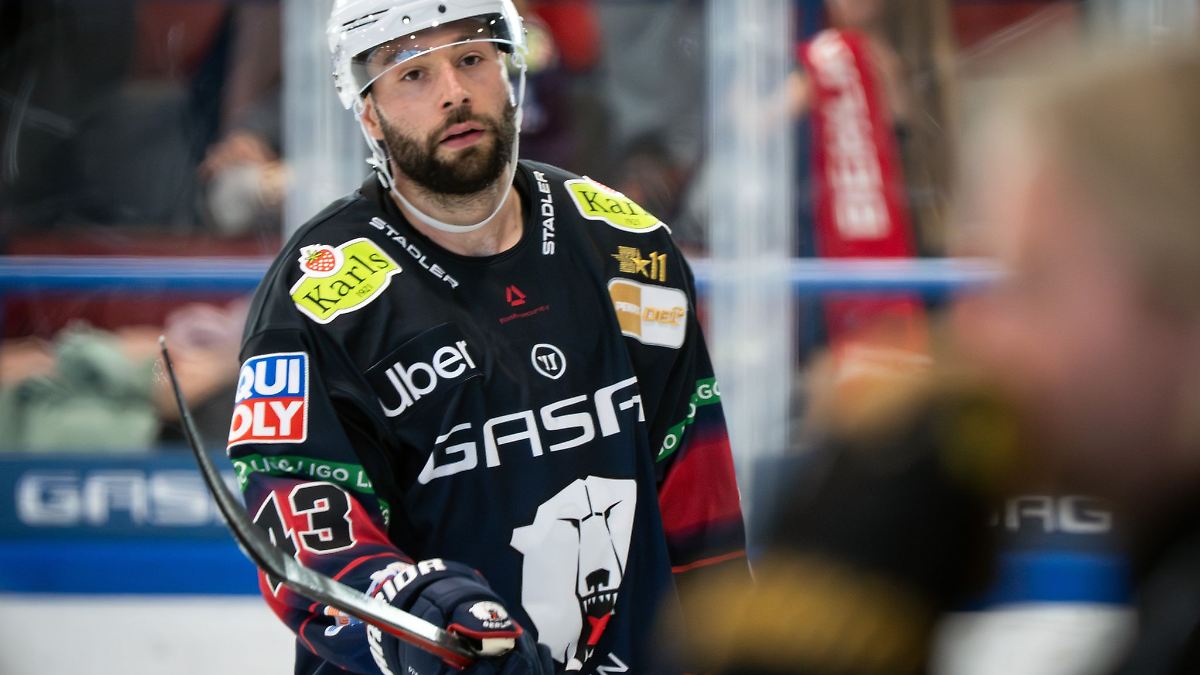 Eisbären Berlin gewinnen mit 3:2 gegen Wolfsburg
