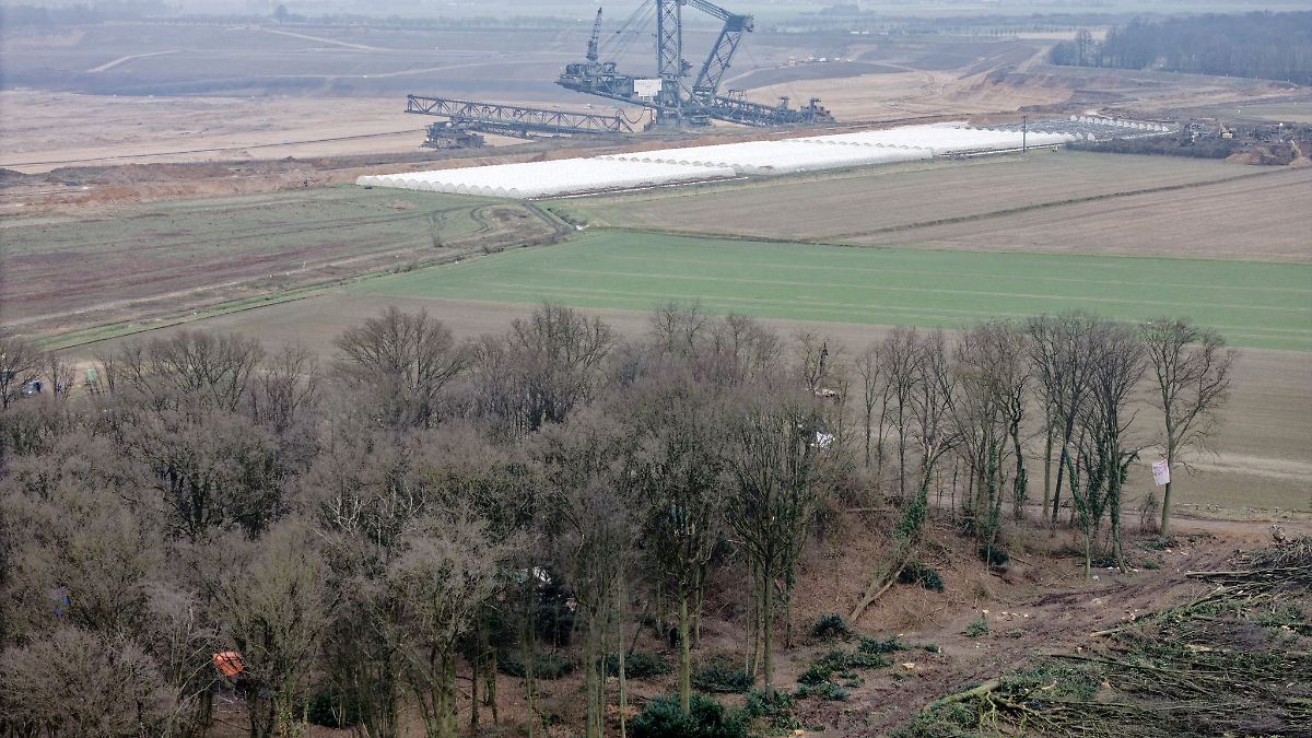 Tagebau Hambach: Lage ruhig am besetzten Areal
