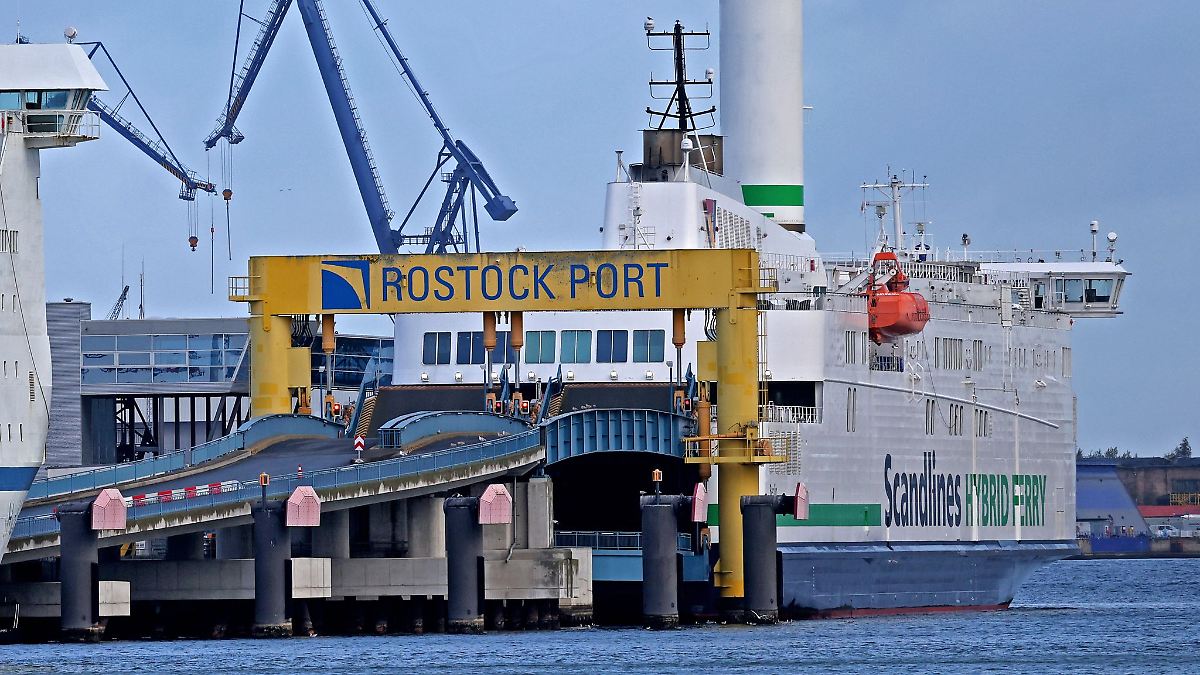 Sturm stoppt Fährverkehr zwischen Rostock und Gedser