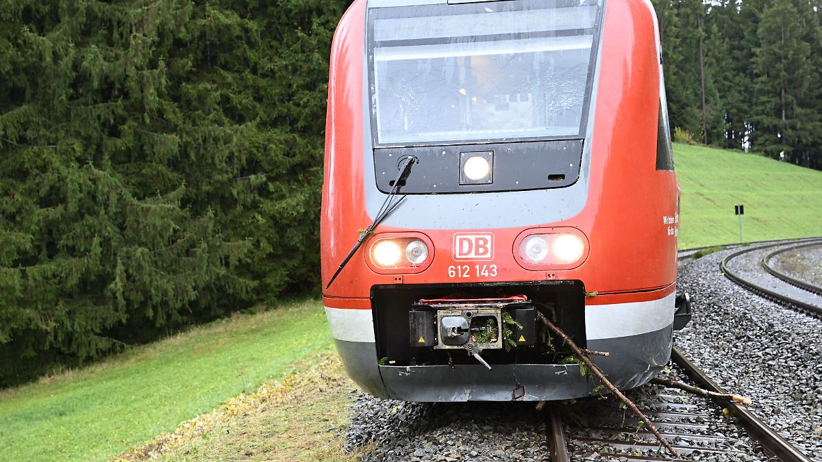 Zug im Allgäu entgleist – Strecke nur eingleisig befahrbar