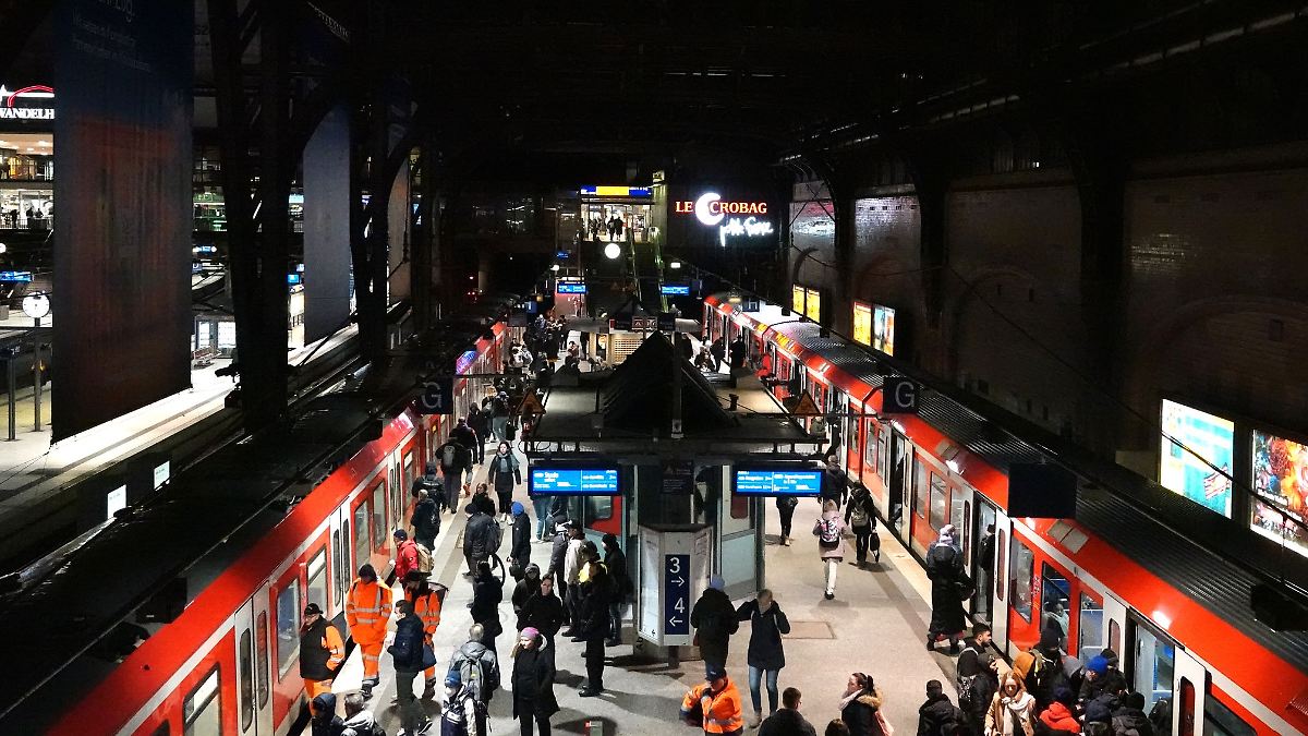 Zwei Frauen im Hauptbahnhof sexuell belästigt
