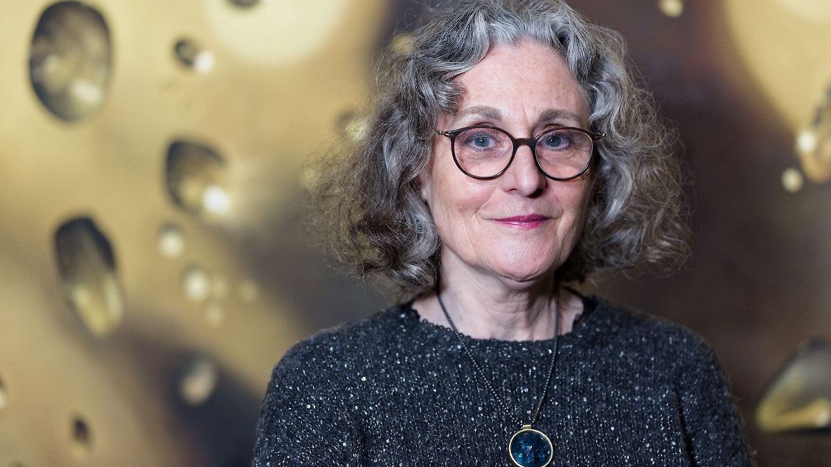 Düsseldorfer Malerin Karin Kneffel ausgezeichnet