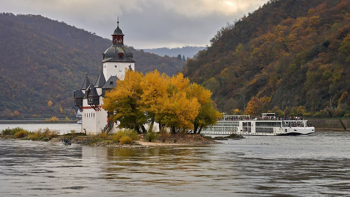 Ruhiges Herbstwetter – Wochenende startet trocken und trüb
