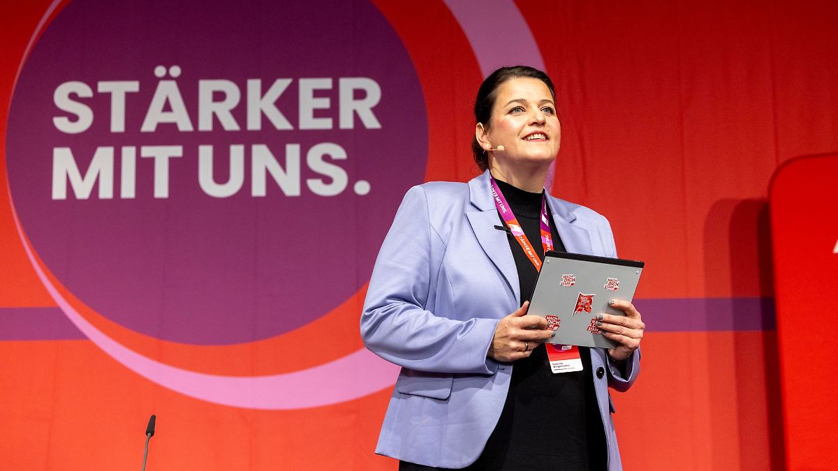 DGB-Bezirkschefin Wingertszahn wiedergewählt