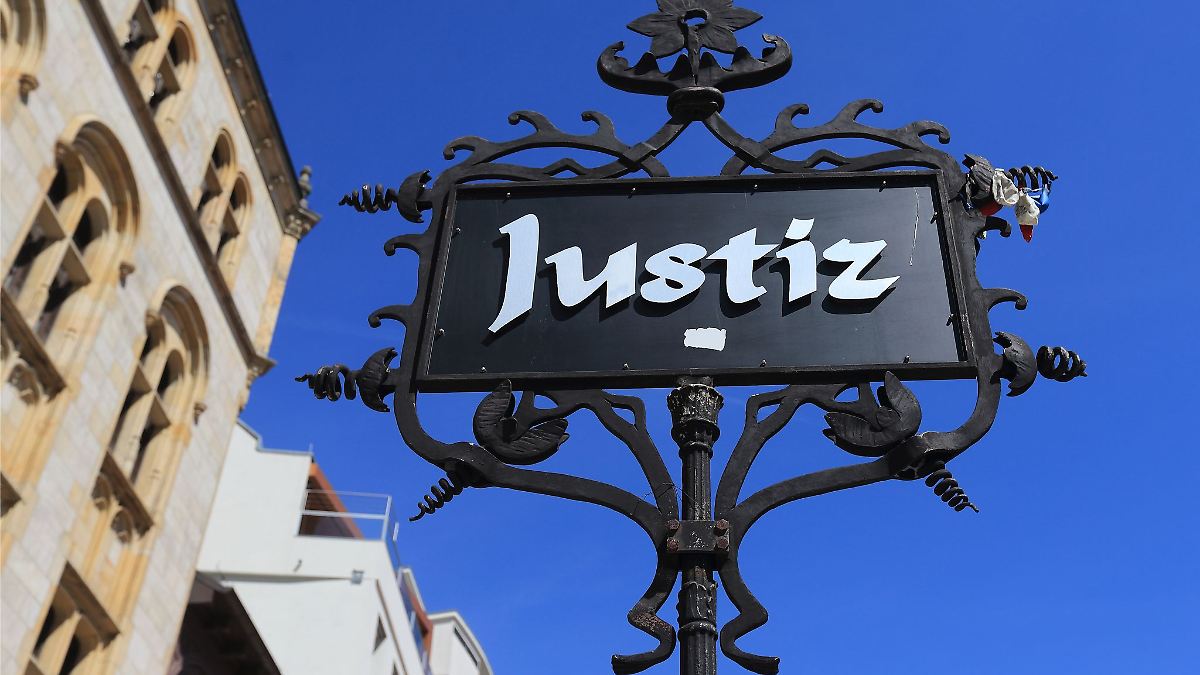 Volles Haus beim "Tag der Justizberufe" in Magdeburg