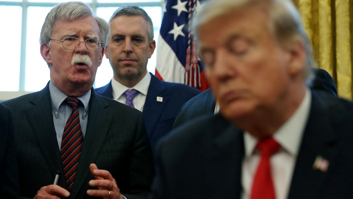 Unüberbrückbare Differenzen: Trump feuert Sicherheitsberater Bolton - n ...
