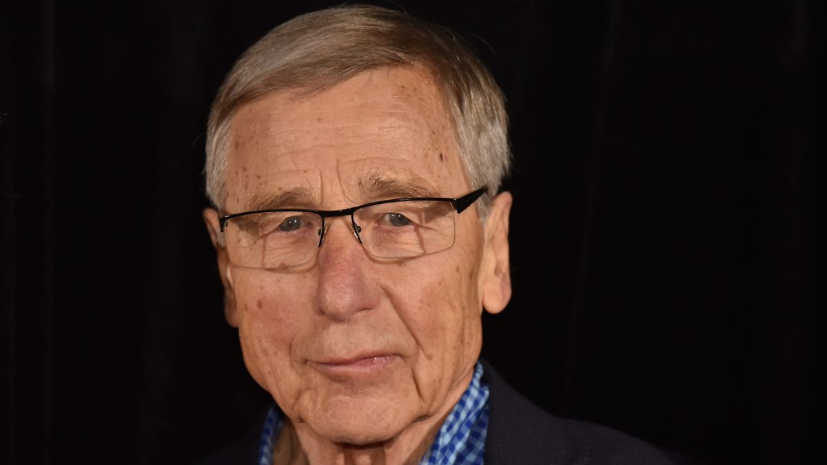 Nach Krebserkrankung: Ex-Bundeswirtschaftsminister Clement ist tot - n ...