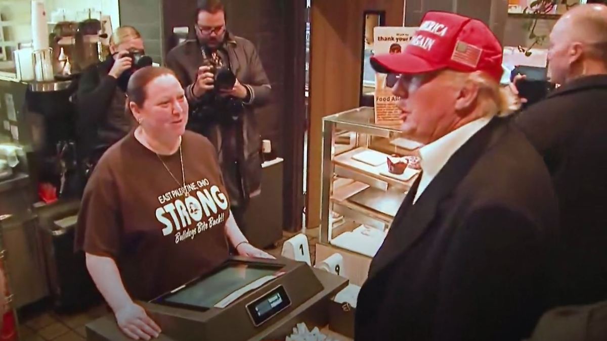 Wahlkampf mit Umweltkatastrophe: Trump prahlt in Gift-Unglücksort mit ...