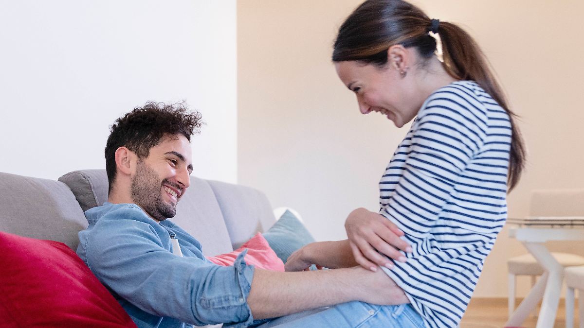 Wie Kann Ich Meinen Freund Sexuell Verwöhnen Was Erwachsene sexuell erregt: Kann auch Kitzeln zum Fetisch werden