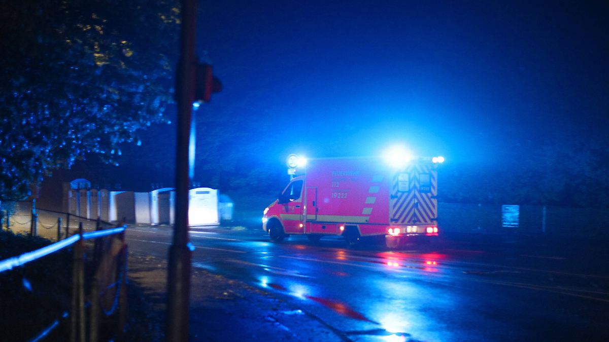 Der Tag Mann Geht Bei Unwetter In Vollgelaufenen Keller Und Stirbt N der-tag-mann-geht-bei-unwetter-in-vollgelaufenen-keller-und-stirbt-n