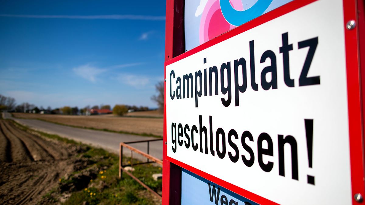 Habeck stellt sich auf Messe: Tourismusbranche klagt nach starkem Quartal - n-tv.de