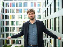 Wegen falscher Vorwürfe: Gelbhaar fordert 1,7 Millionen vom RBB