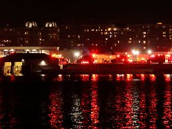 Absturz mit 64 Menschen an Bord: Passagierflugzeug kollidiert über Washington mit Hubschrauber - zahlreiche Tote