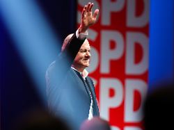 SPD gibt "Mitte-Garantie" ab: "Friedrich Merz will ein radikal anderes Land"