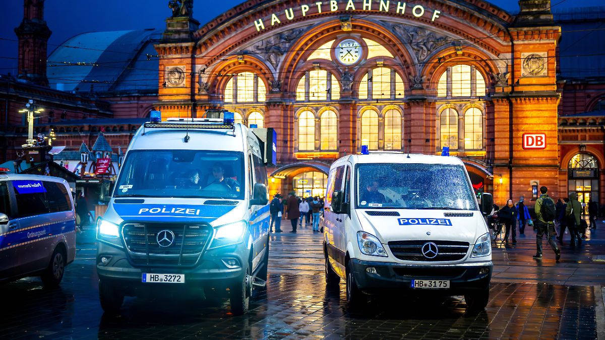 Polizei holt 17-Jährigen nach Messerdrohung aus ICE