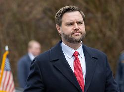 Sauer über Vance in München: "Vielleicht lässt er die nächste sicherheitspolitische Bombe platzen"