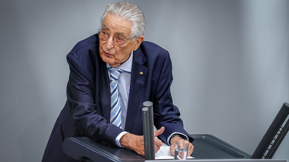 Ex-FDP-Bundesinnenminister Gerhart Baum ist tot