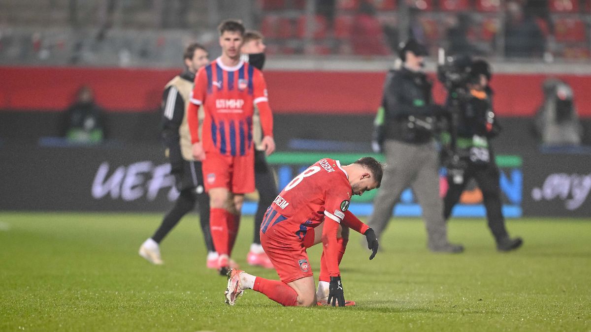 Völlig konsternierter Schmidt räumt teuren "Wechselfehler" ein