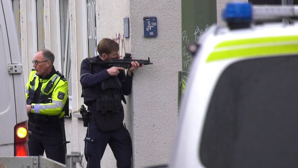 Festnahme nach Schüssen vor dem Landgericht Bielefeld