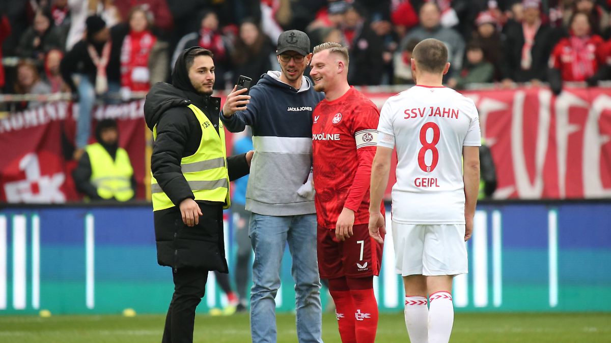 Lautern posiert mit Flitzer und stürmt der Sensation entgegen